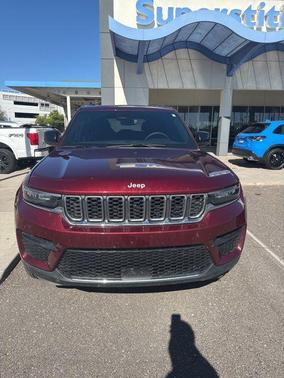 2024 Jeep Grand Cherokee Laredo