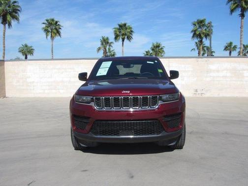 2024 Jeep Grand Cherokee Laredo