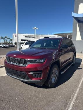 2024 Jeep Grand Cherokee Laredo