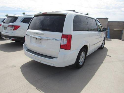 2011 Chrysler Town & Country Touring