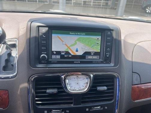 2015 Chrysler Town & Country Touring-L