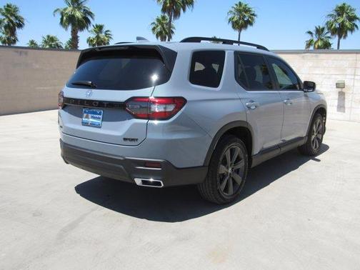 2025 Honda Pilot Sport