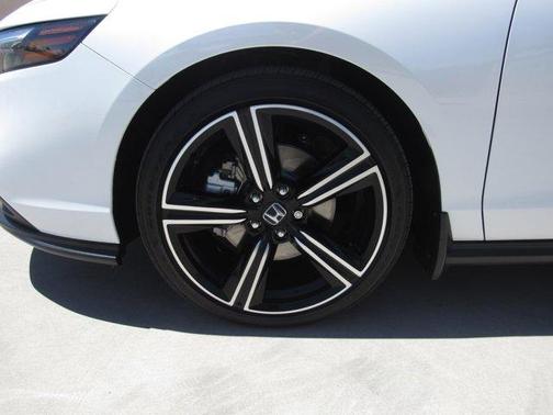 Platinum White Pearl 2025 Honda Accord Hybrid Sport