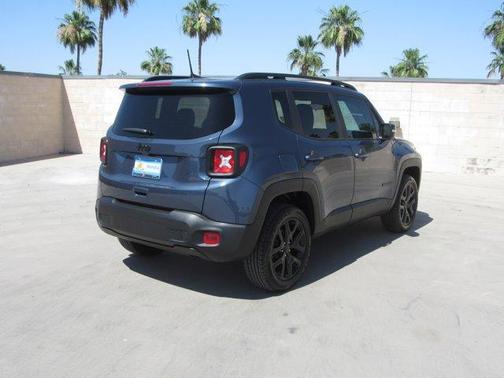 Slate Blue Pearlcoat 2023 Jeep Renegade Altitude