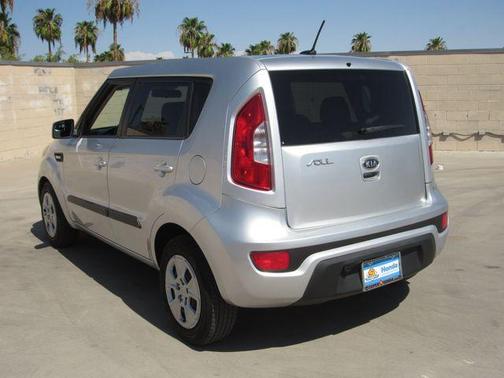 Bright Silver Metallic 2012 Kia Soul Base