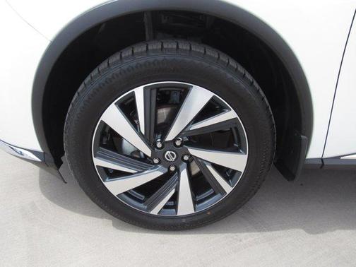 2022 Nissan Murano SL