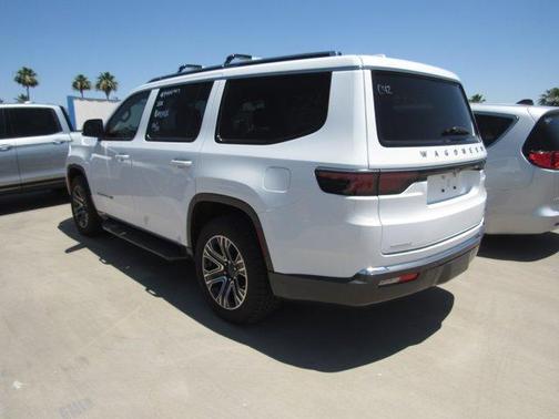 Bright White Clearcoat 2022 Jeep Wagoneer Series III