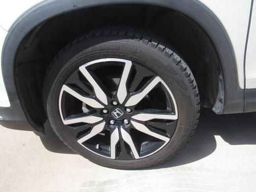 2019 Honda Pilot Touring 8-Passenger