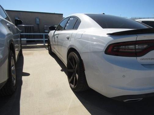 2016 Dodge Charger SE