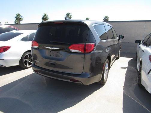 Granite Crystal Clearcoat Metallic 2023 Chrysler Voyager LX