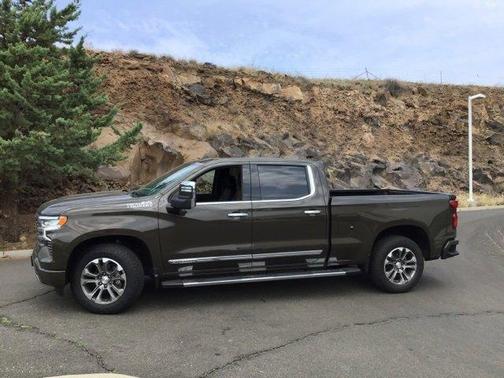 2023 Chevrolet Silverado 1500 High Country