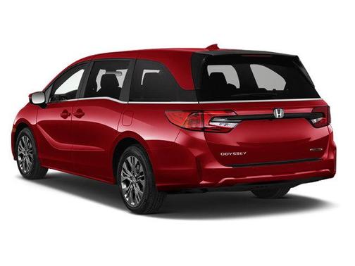 Radiant Red Metallic II 2026 Honda Odyssey Touring