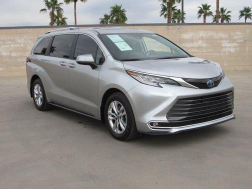 2024 Toyota Sienna Limited