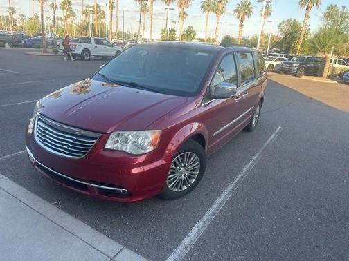 2014 Chrysler Town & Country Touring-L