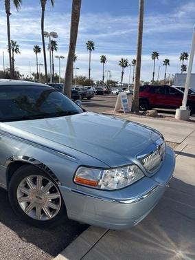 2006 Lincoln Town Car Signature Limited