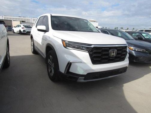 2023 Honda Pilot EX-L 7-Passenger