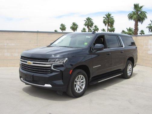2023 Chevrolet Suburban LT