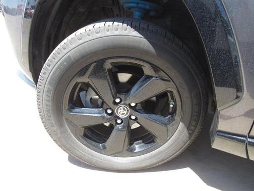 2019 Toyota RAV4 Hybrid XSE