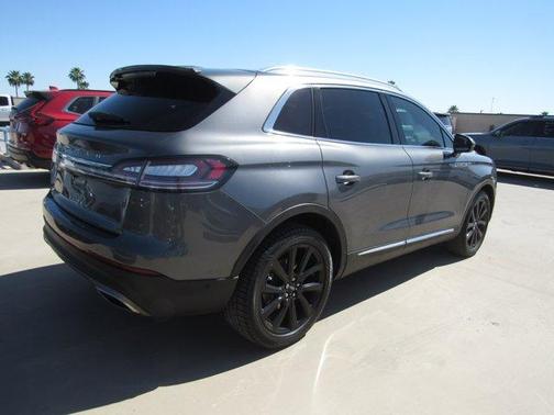 2021 Lincoln Nautilus Reserve