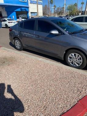 2019 Hyundai ELANTRA SE