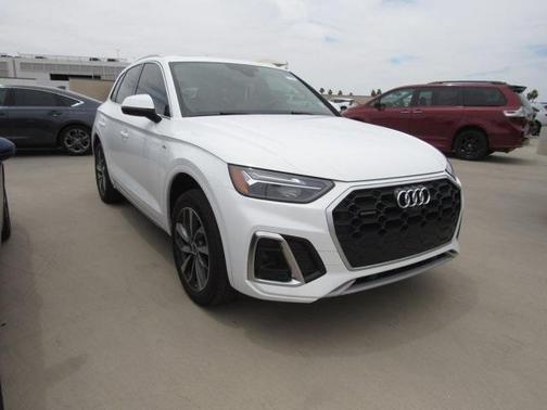 2023 Audi Q5 45 S line Premium Plus