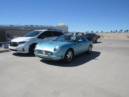 2002 Ford Thunderbird 