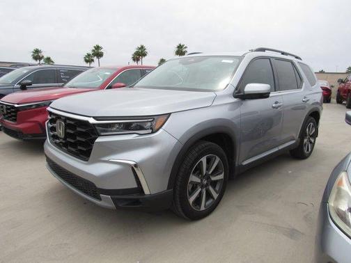 Lunar Silver Metallic 2025 Honda Pilot Touring