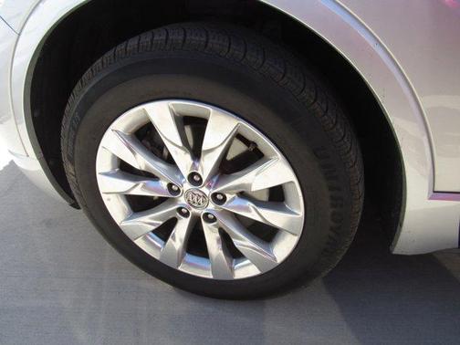 Galaxy Silver Metallic 2017 Buick Envision Essence