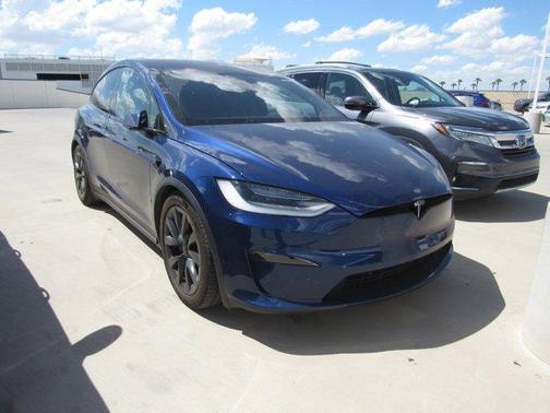 2022 Tesla Model X Base