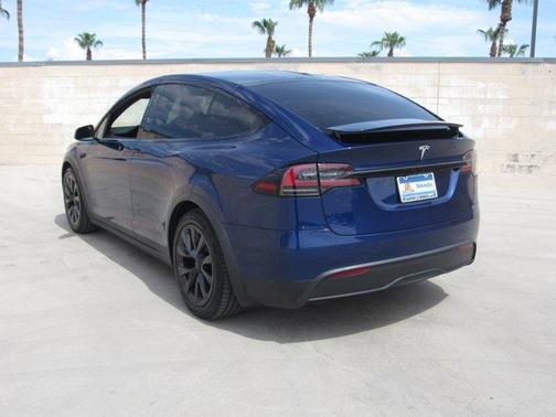 2022 Tesla Model X Base