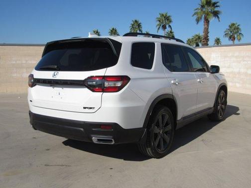 2023 Honda Pilot Sport