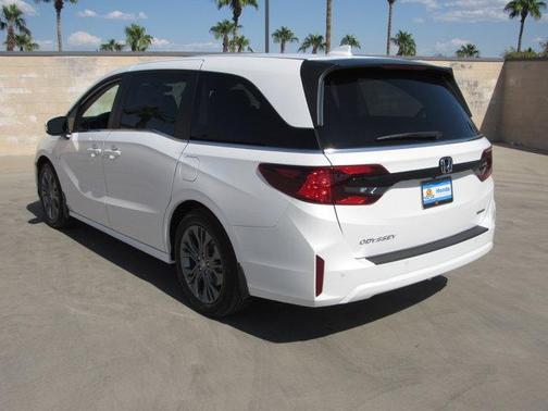 2025 Honda Odyssey Touring