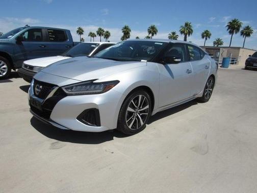 2023 Nissan Maxima SV