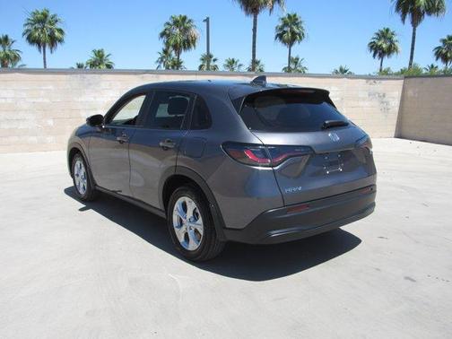 Modern Steel Metallic 2025 Honda HR-V LX