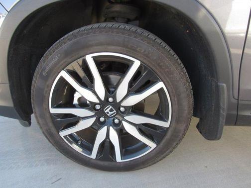 2022 Honda Pilot Touring 7-Passenger