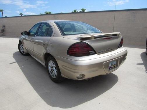 2004 Pontiac Grand Am SE1