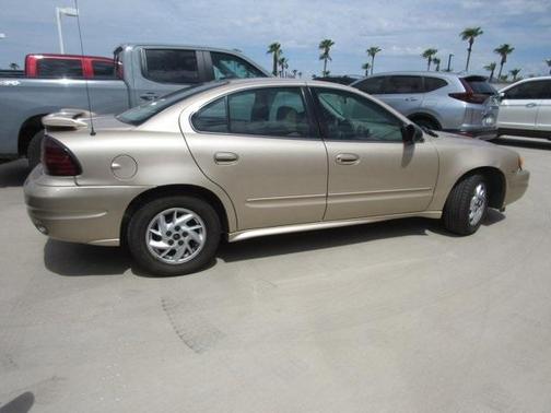 2004 Pontiac Grand Am SE1
