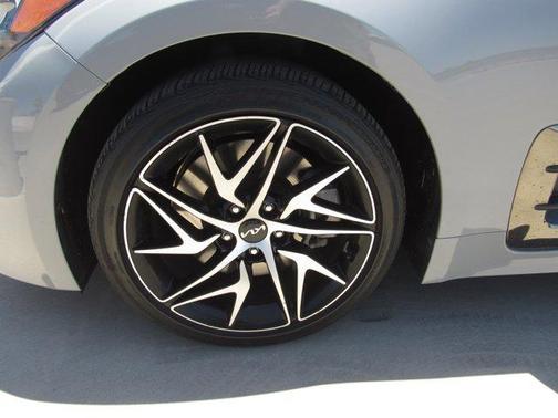 Ceramic Silver 2022 Kia Stinger GT-Line