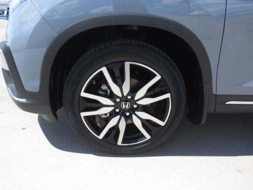 2022 Honda Pilot Touring 7-Passenger