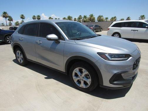 Lunar Silver Metallic 2024 Honda HR-V LX