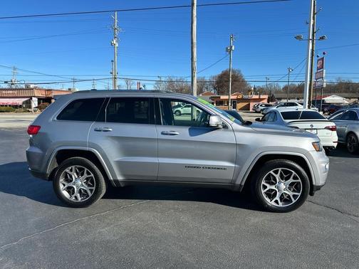 2018 Jeep Grand Cherokee Sterling Edition