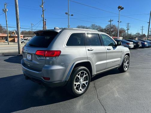 2018 Jeep Grand Cherokee Sterling Edition