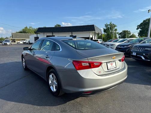 Gray 2023 Chevrolet Malibu 1LS