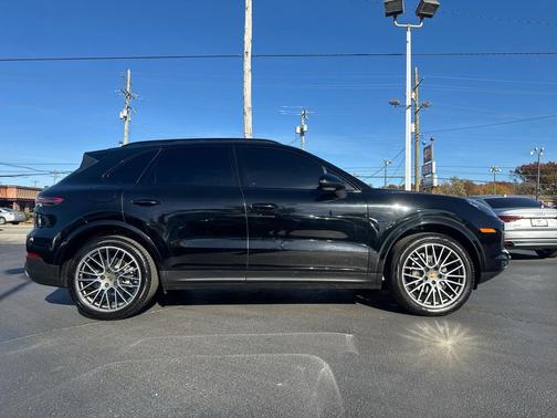 2019 Porsche Cayenne Cayenne