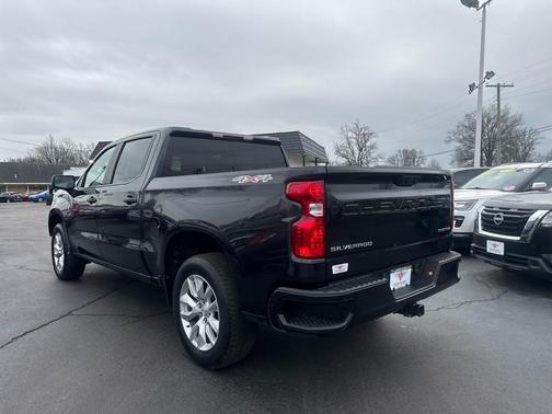 2022 Chevrolet Silverado 1500 Custom