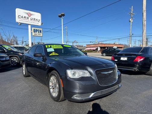 2017 Chrysler 300 Limited