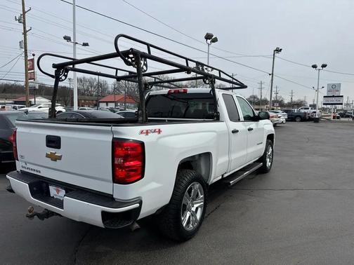 2016 Chevrolet Silverado 1500 Custom