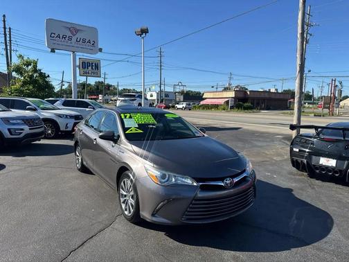 Gray 2017 Toyota Camry Hybrid XLE
