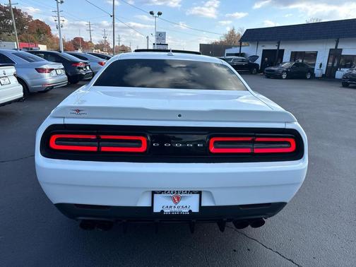 2015 Dodge Challenger SRT 392