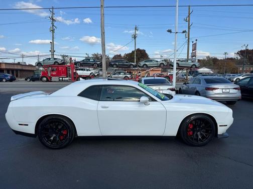 2015 Dodge Challenger SRT 392
